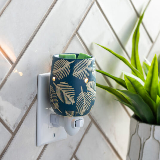 PRESSED TROPICAL LEAF WAX WARMER